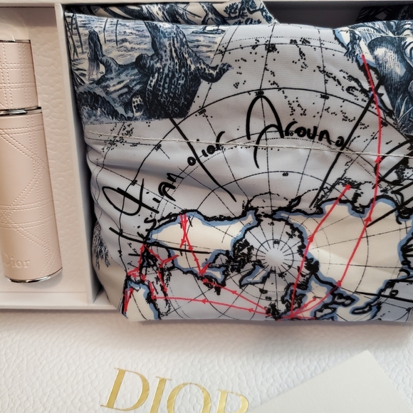 Miss DIOR Around the World Gift Set, Dior Refillable perfume Bucket Travel Bag - Picture 4 of 7